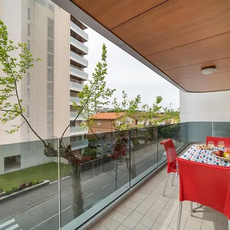 Apartamento Elegant Monica Two Bedroom C6 Sleeps 6