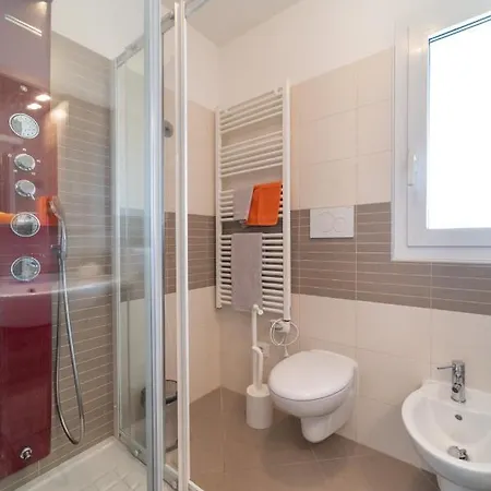 Lejlighed Elegant Monica Two Bedroom C6 Sleeps 6